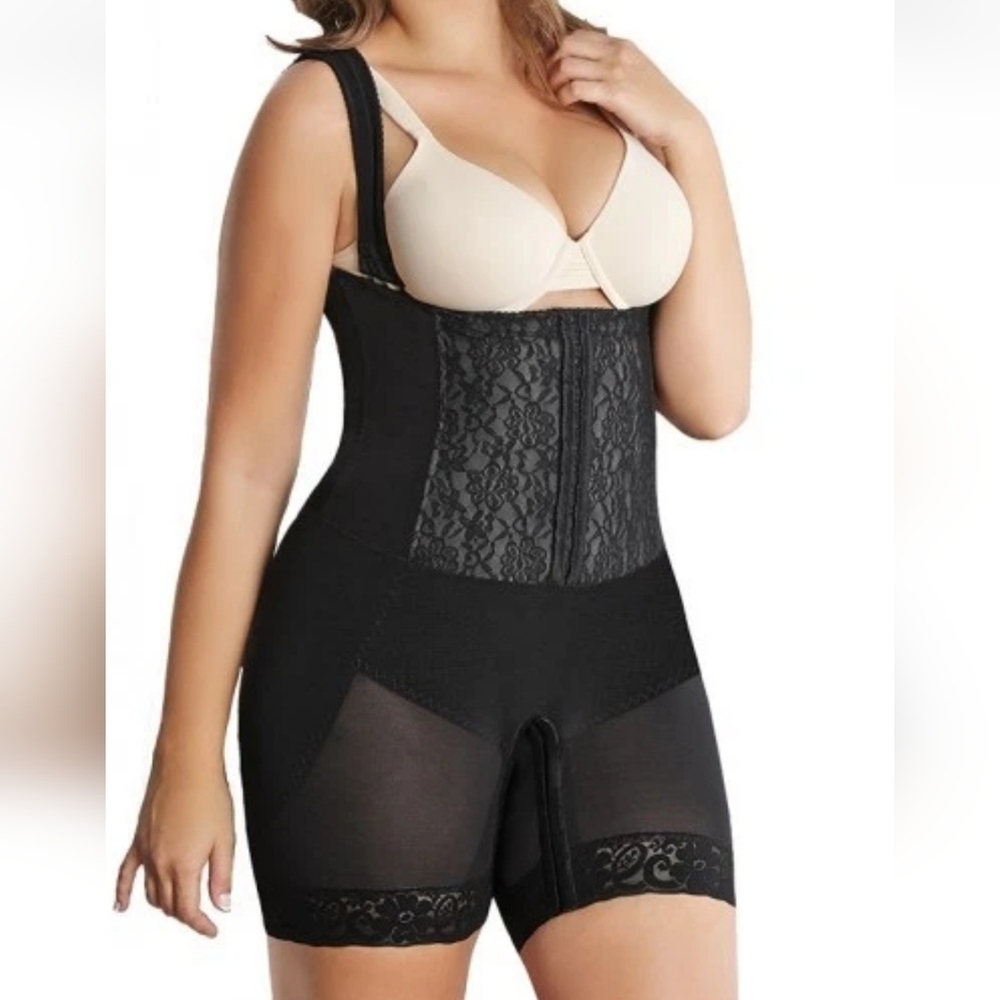 NWOT CO’COON SHORT WONDER SHAPER PLUS REF #4500 Size 4X